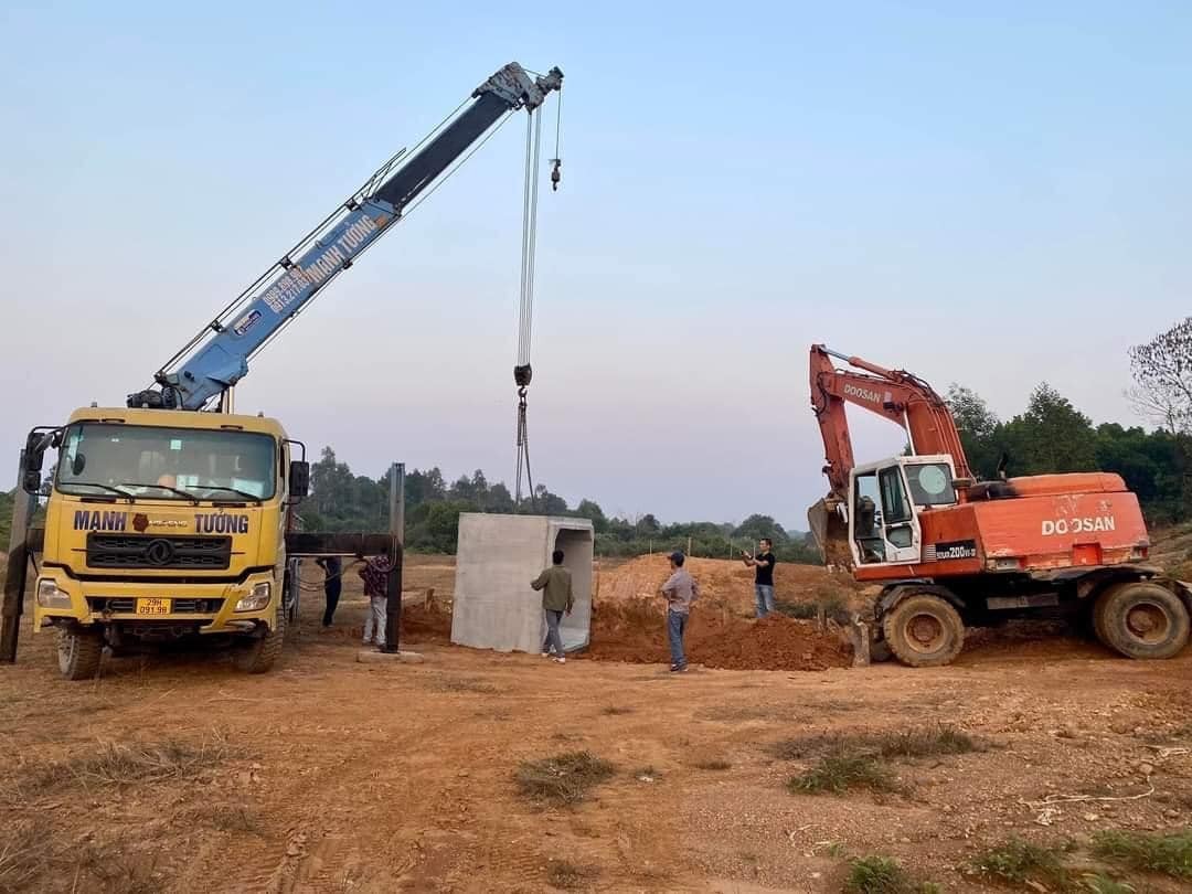 Thay đổi chướng ngại vật tại đường thi số 6 để các tay đua không dùng được Thay đổi chướng ngại vật tại đường thi số 6 để các tay đua không dùng được