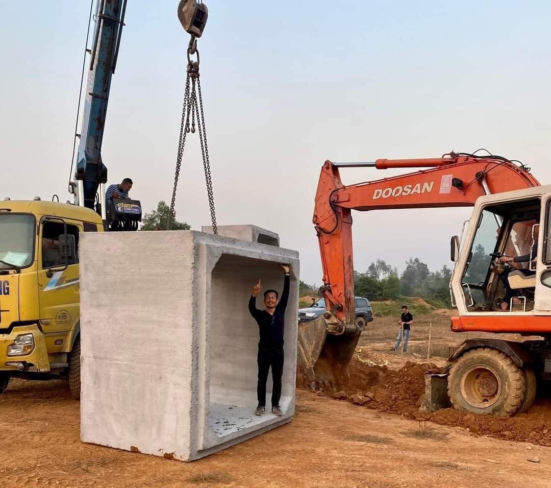 Thay đổi chướng ngại vật tại đường thi số 6 để các tay đua không dùng được Thay đổi chướng ngại vật tại đường thi số 6 để các tay đua không dùng được