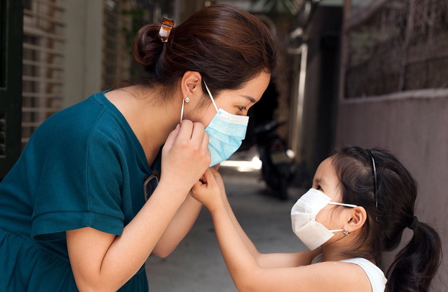 Hãy chọn những niềm vui an toàn Hãy chọn những niềm vui an toàn