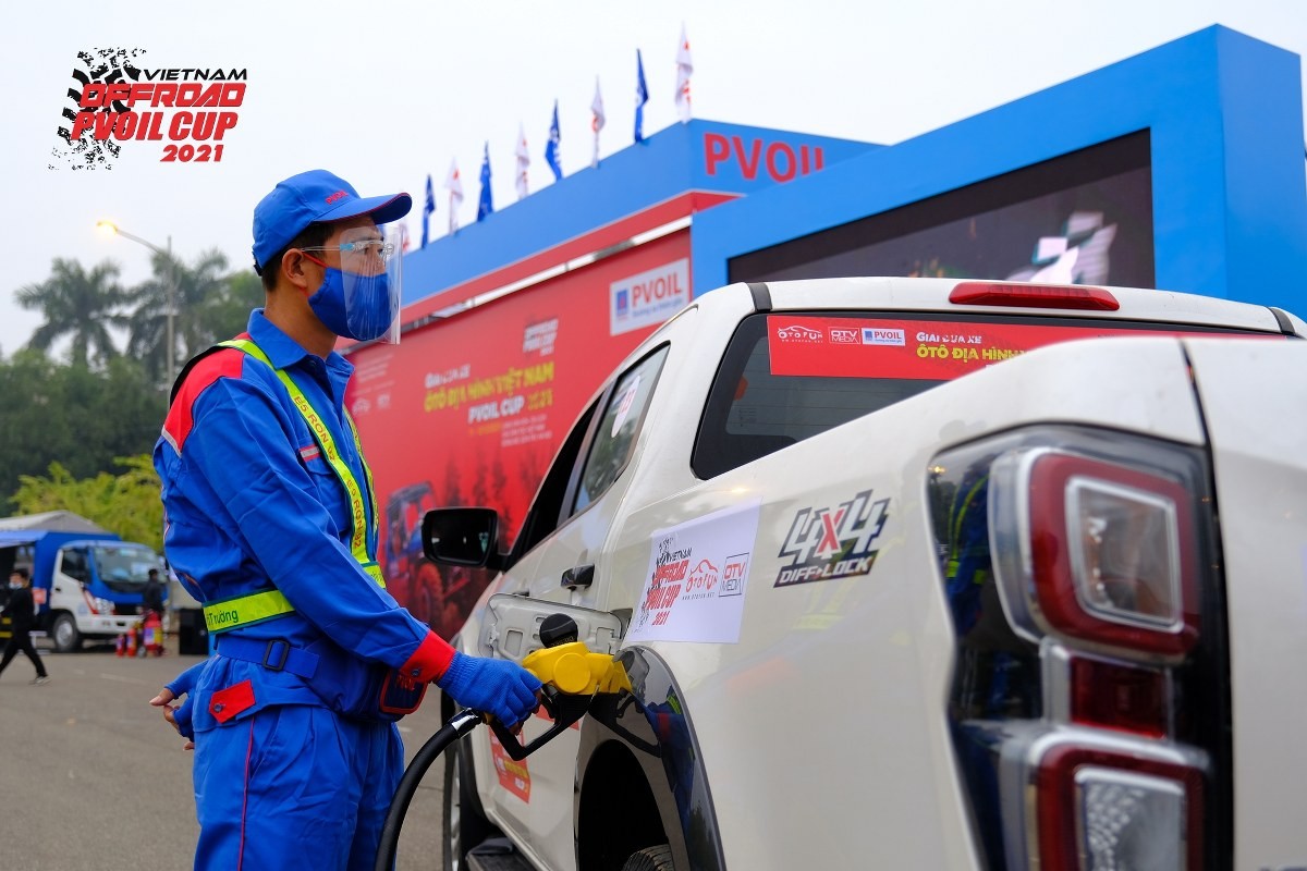 [PVOIL VOC 2021] PVOIL tài trợ toàn bộ nhiên liệu cho đội đua tại VOC 2021