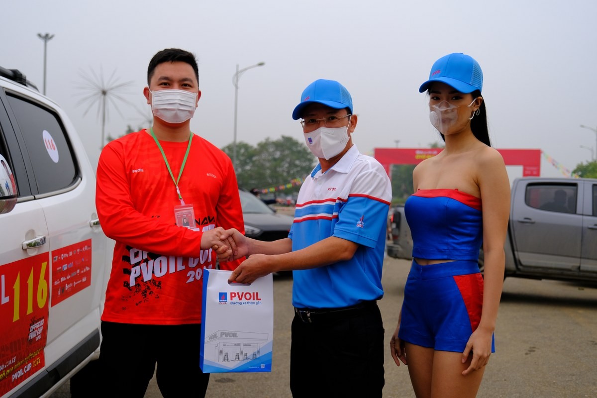 [PVOIL VOC 2021] PVOIL tài trợ toàn bộ nhiên liệu cho đội đua tại VOC 2021