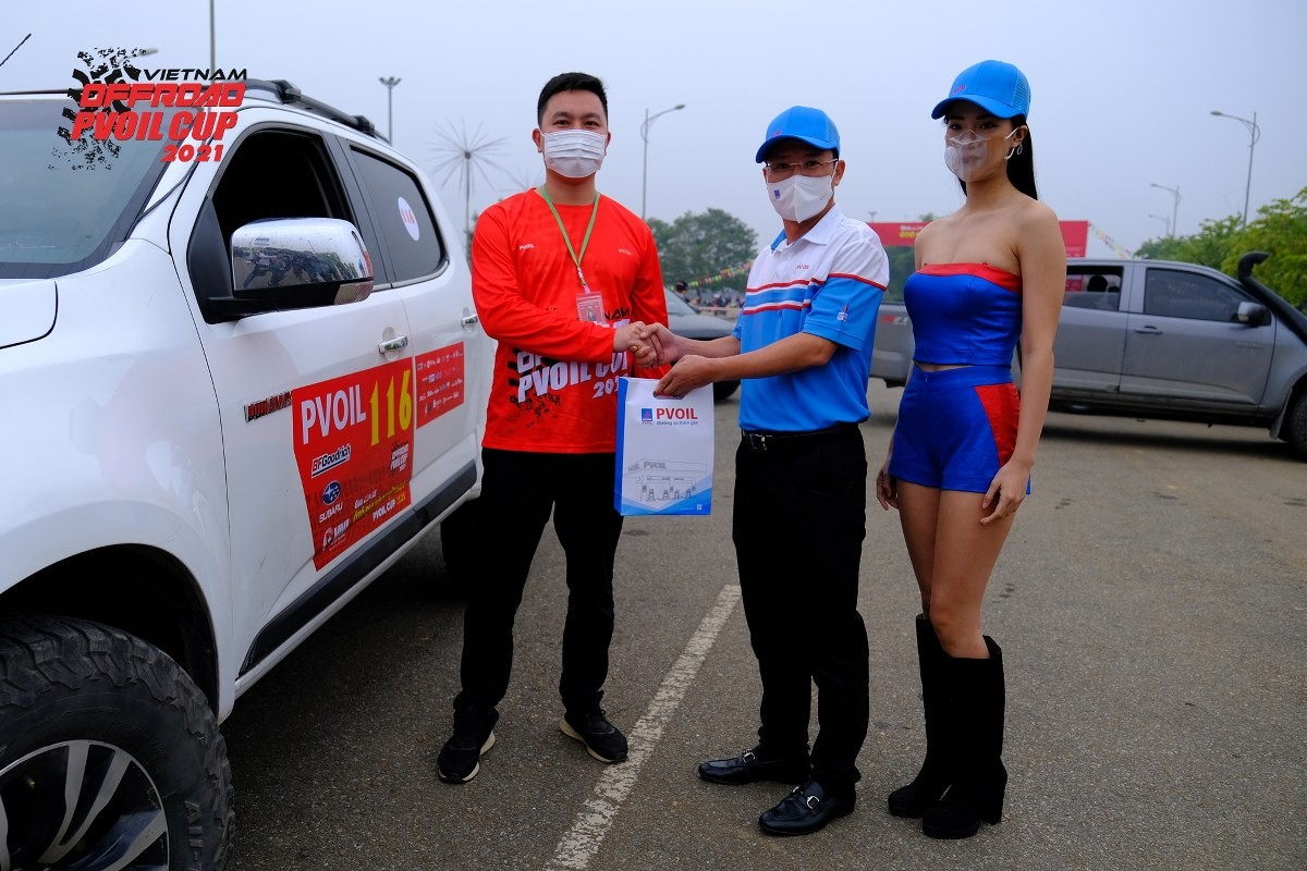 [PVOIL VOC 2021] PVOIL tài trợ toàn bộ nhiên liệu cho đội đua tại VOC 2021