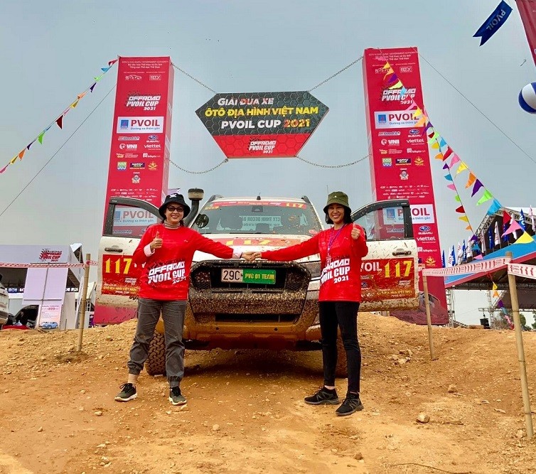 [PVOIL VOC 2021] Những bóng hồng xinh đẹp toả sáng trên đường đua Offroad