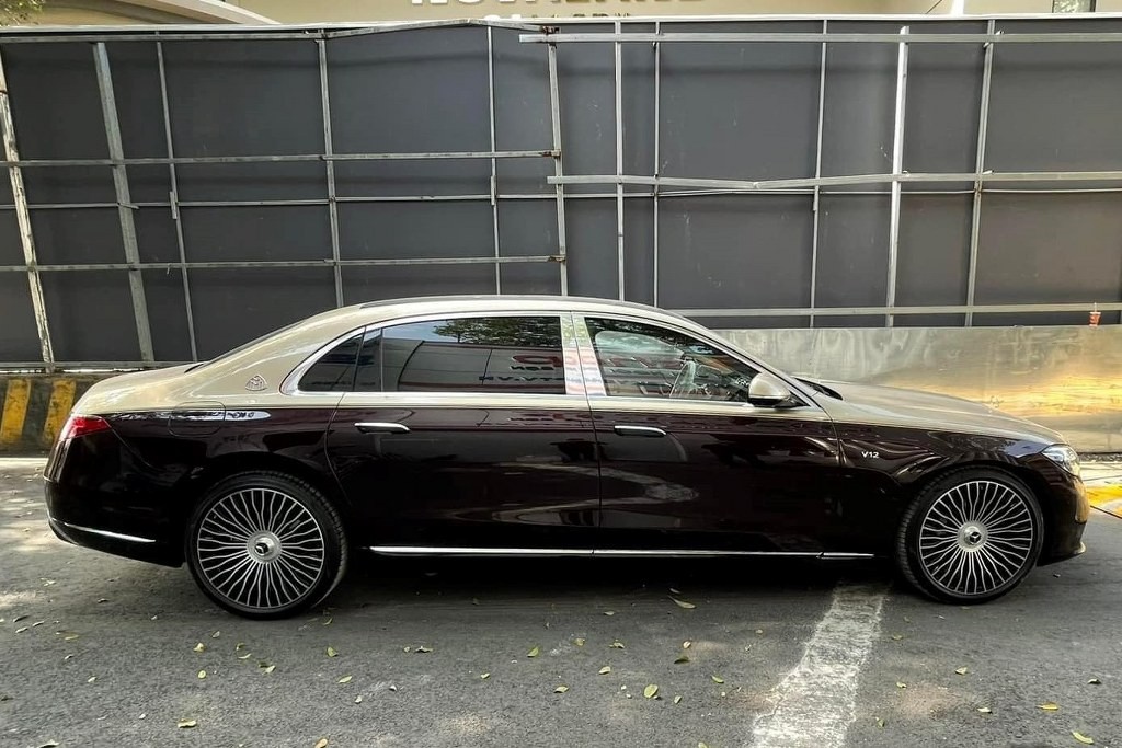 Siêu sang Mercedes-Maybach S680 đầu tiên về nước Siêu sang Mercedes Maybach S680 đầu tiên về nước