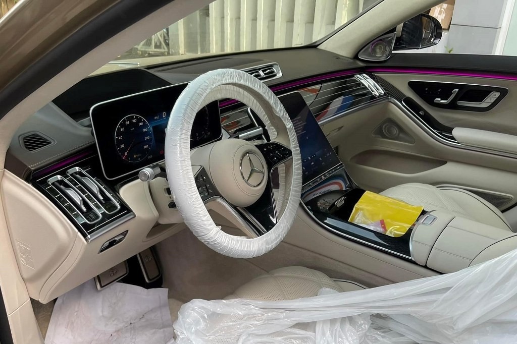 Siêu sang Mercedes-Maybach S680 đầu tiên về nước Siêu sang Mercedes Maybach S680 đầu tiên về nước