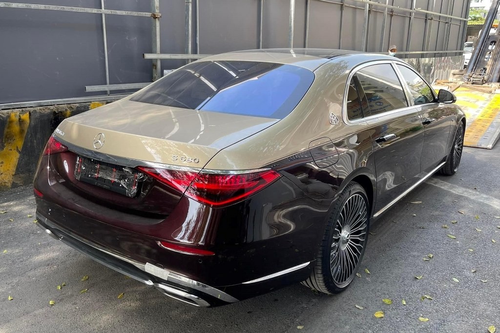 Siêu sang Mercedes-Maybach S680 đầu tiên về nước Siêu sang Mercedes Maybach S680 đầu tiên về nước