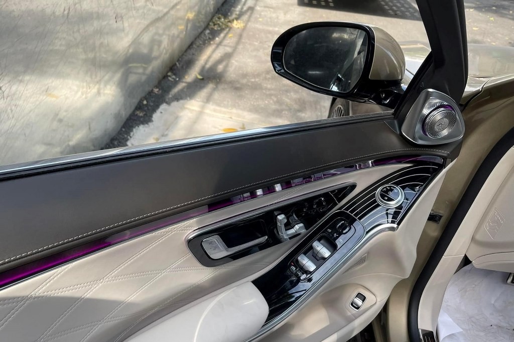 Siêu sang Mercedes-Maybach S680 đầu tiên về nước Siêu sang Mercedes Maybach S680 đầu tiên về nước