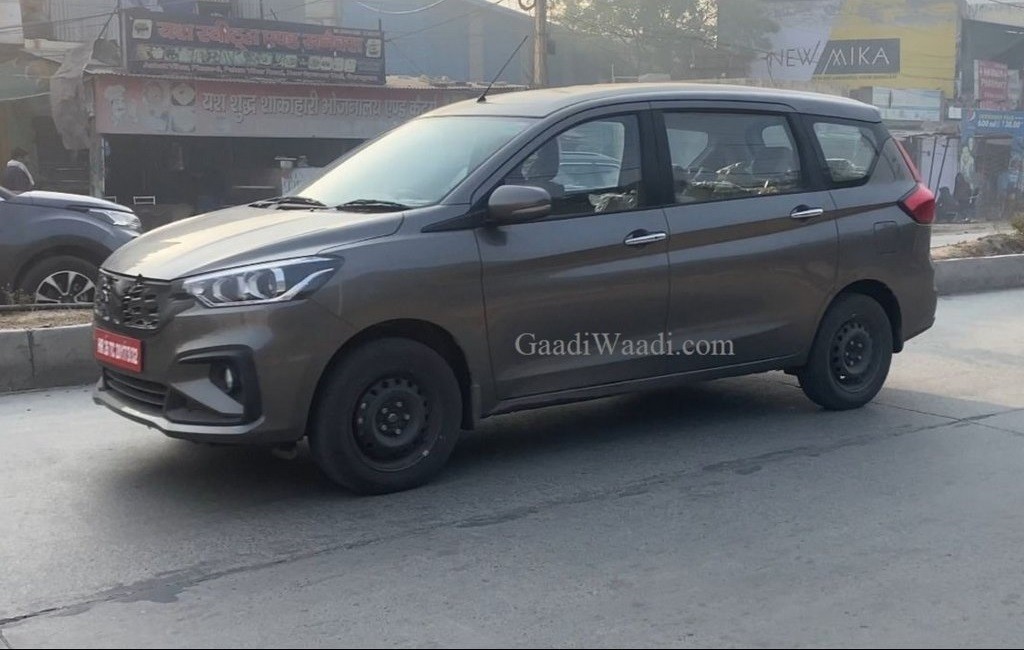Suzuki Ertiga 2022 xuất hiện trên đường chạy thử Suzuki Ertiga 2022 xuất hiện trên đường chạy thử