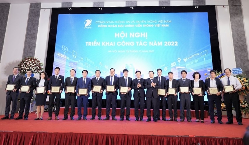 Đơn vị xuất sắc trong phong trào công nhân và hoạt động Công đoàn Đơn vị xuất sắc trong phong trào công nhân và hoạt động Công đoàn