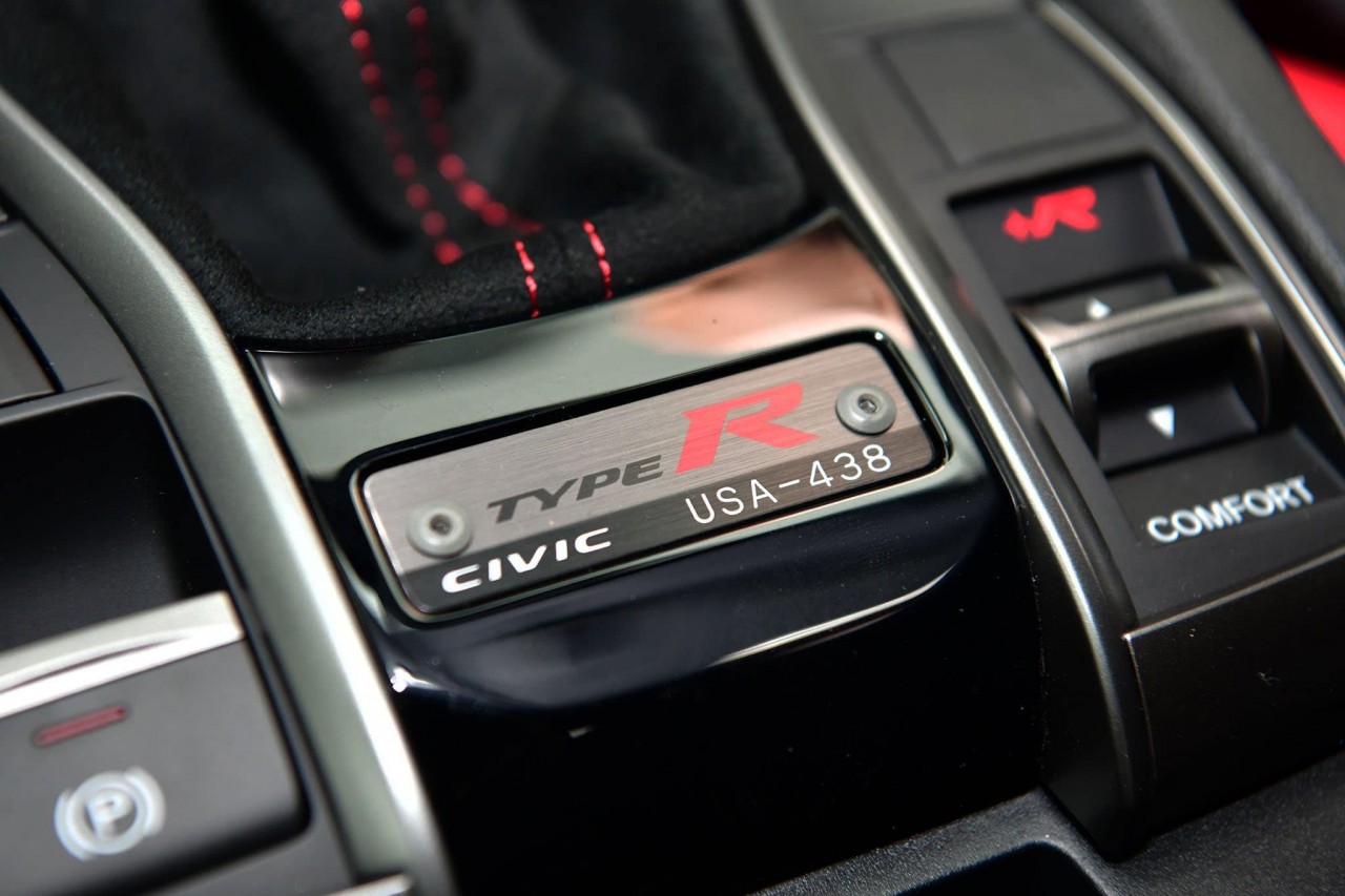 Hình chi tiết Honda Civic Type R duy nhất Việt Nam