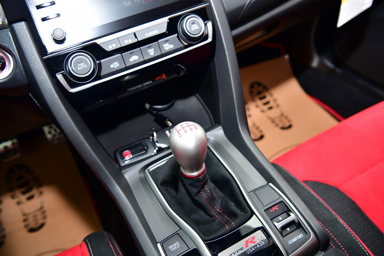 Hình chi tiết Honda Civic Type R duy nhất Việt Nam