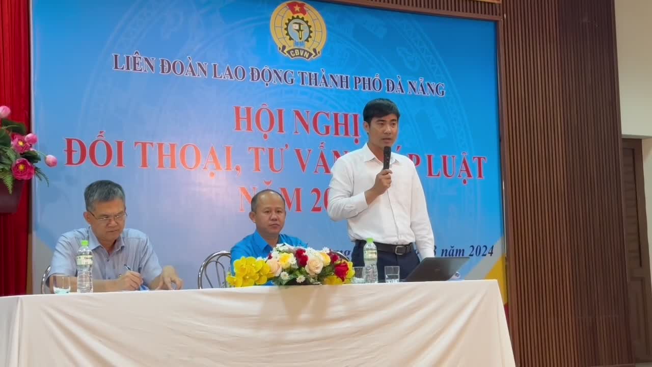 "Mong có nhiều buổi đối thoại để người lao động được bày tỏ ý kiến" "Mong có nhiều buổi đối thoại để người lao động được bày tỏ ý kiến"