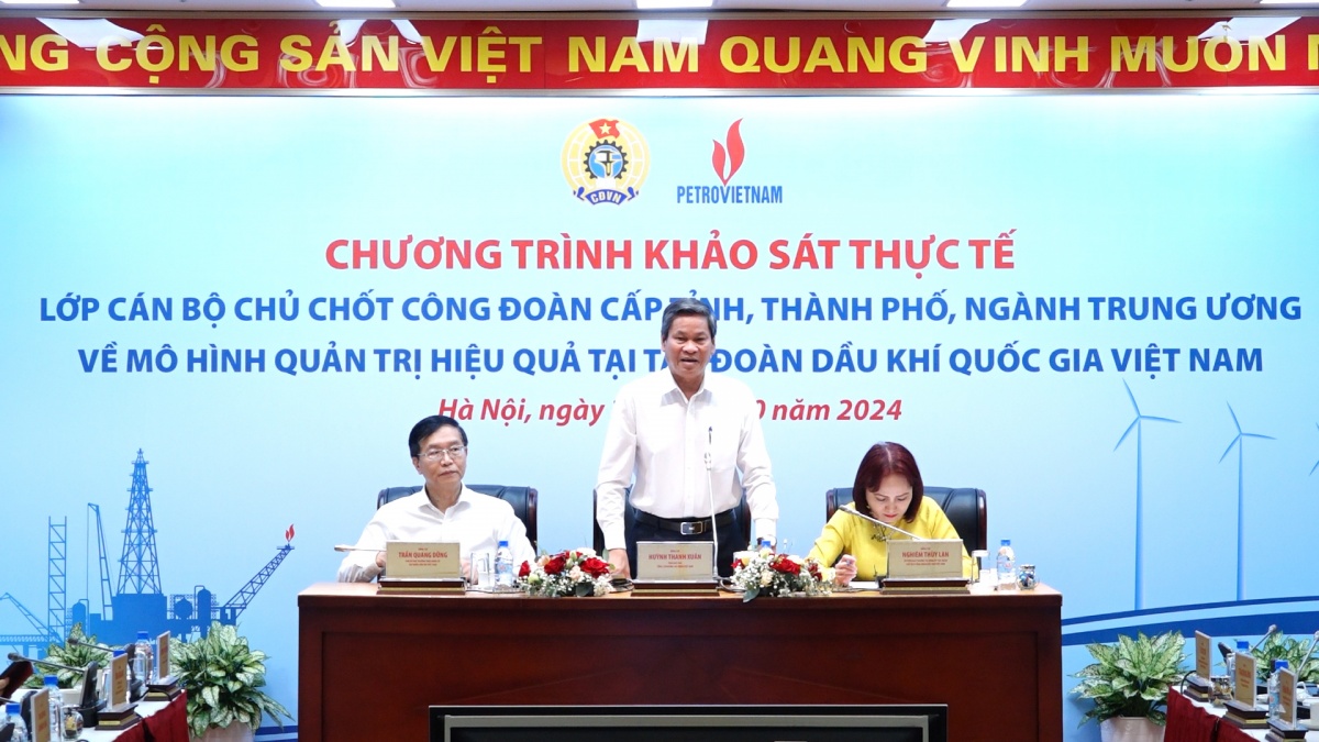 Cán bộ Công đoàn chủ chốt học tập mô hình quản trị hiệu quả