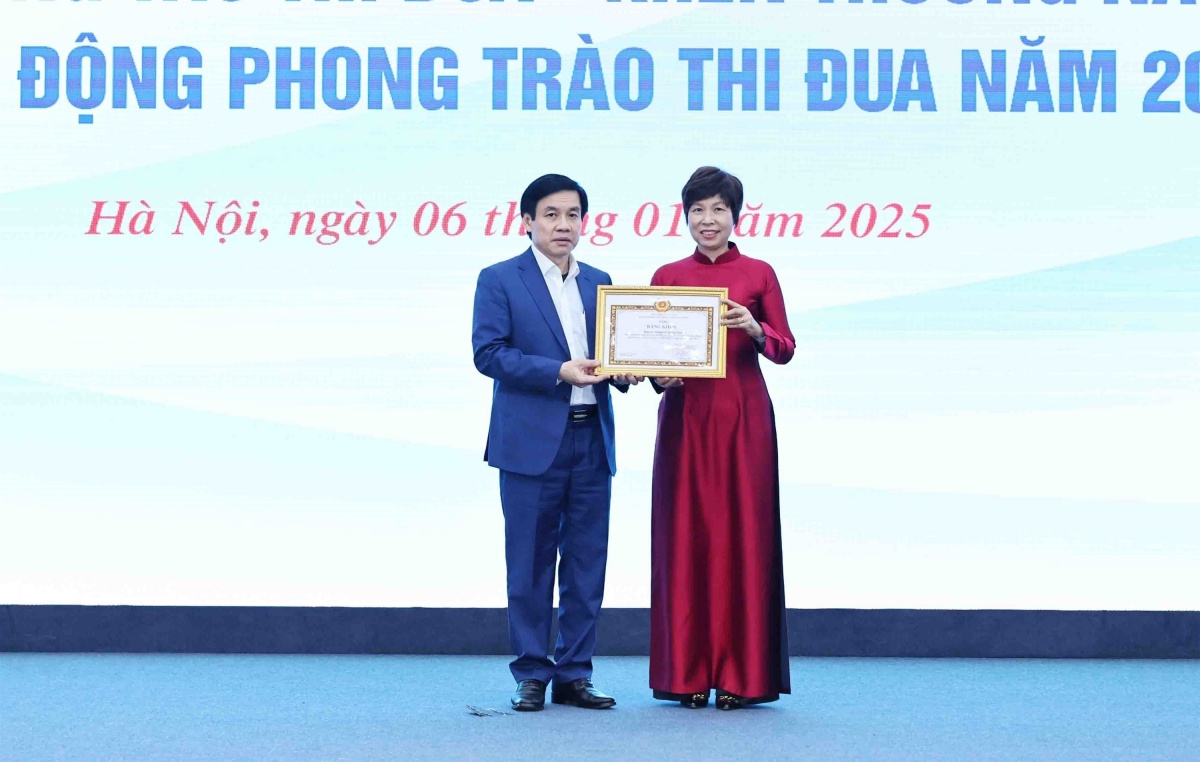 Từ ngày 1/7/2025, tiền thưởng cho cán bộ, công chức như thế nào?
