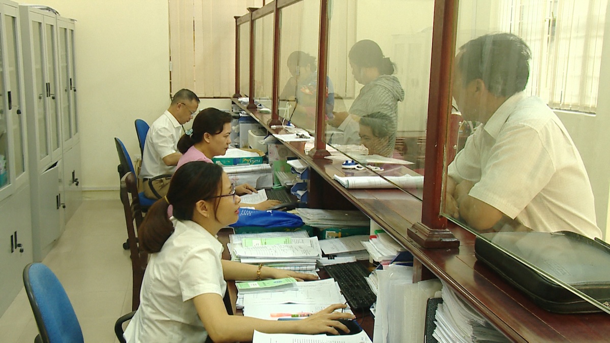 Chính phủ quyết định giữ nguyên mức đóng bảo hiểm y tế 4,5% lương cơ sở