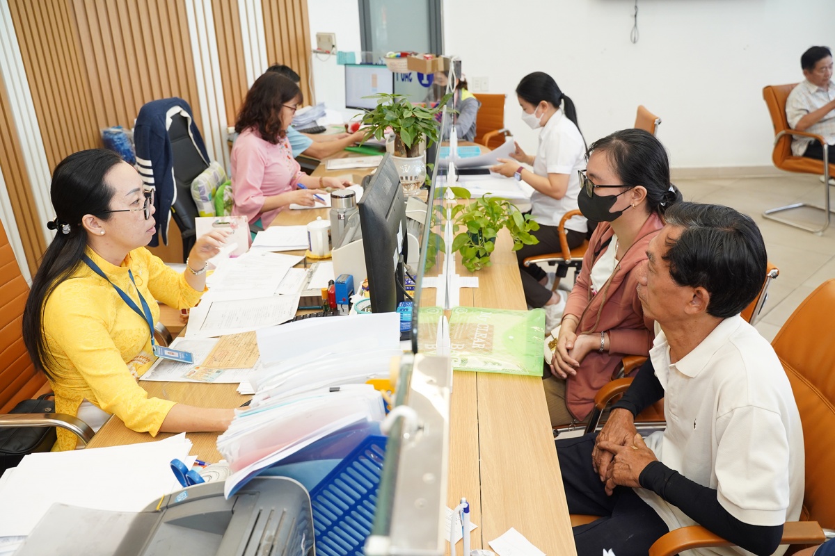 Đề xuất bổ nhiệm viên chức làm quản lý 5 năm để tránh “ngồi lâu lên lão làng”