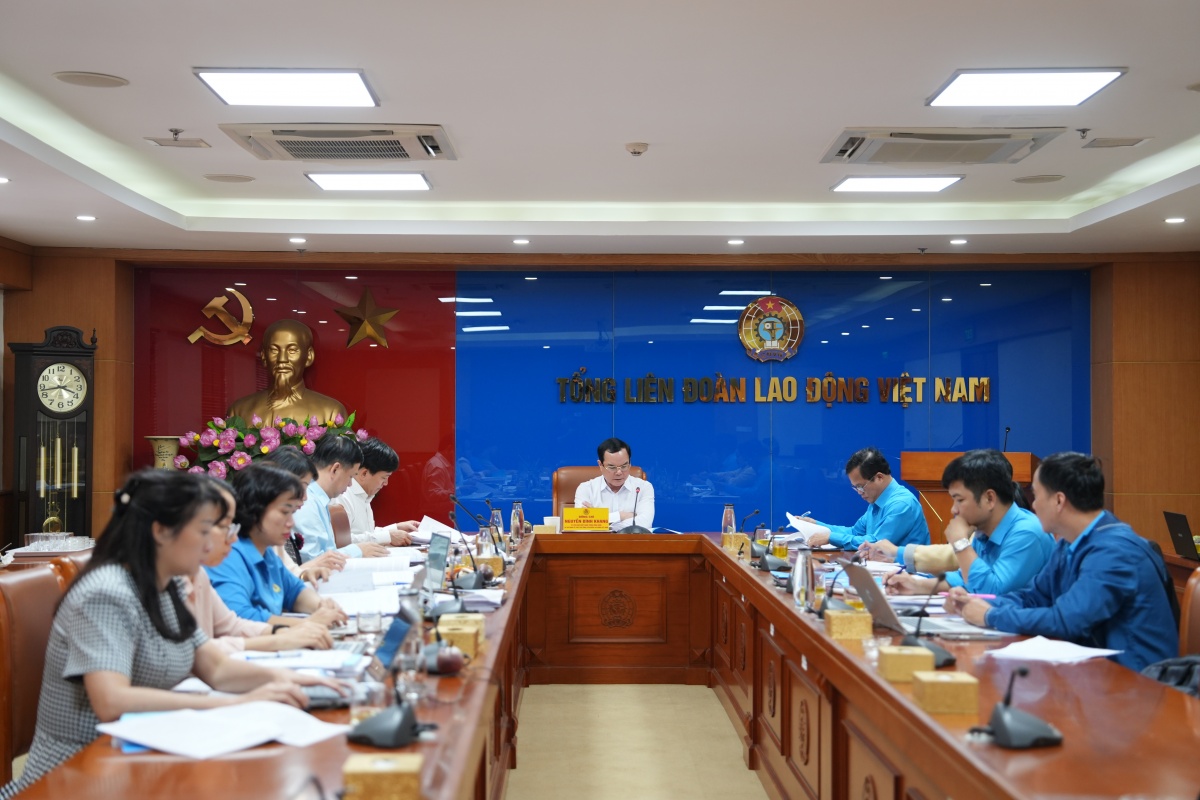 Duyệt công tác chuẩn bị Đại hội Công đoàn thành phố Huế lần thứ XVI, nhiệm kỳ 2025–2030