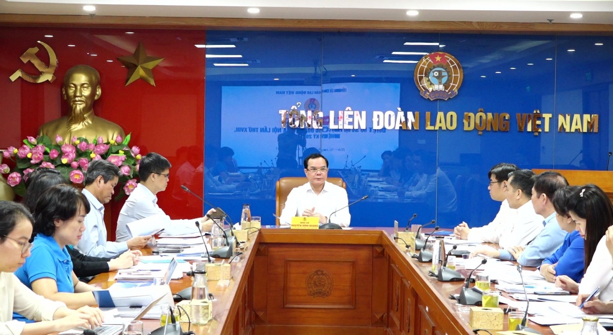 Duyệt công tác chuẩn bị Đại hội Công đoàn TP Hà Nội lần thứ XVII