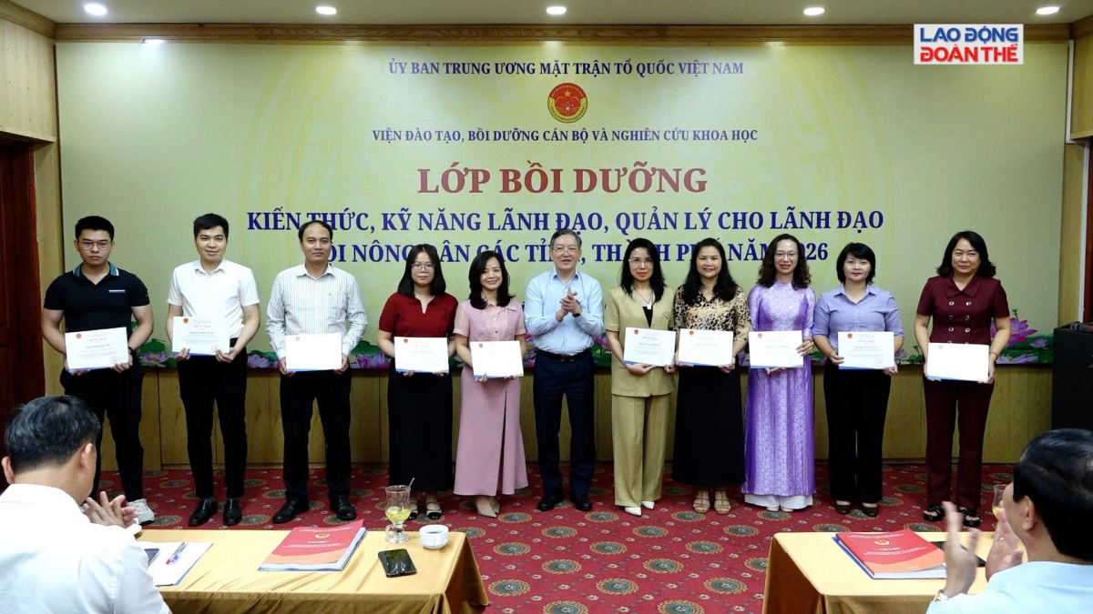 Bế giảng Lớp bồi dưỡng kiến thức, kỹ năng lãnh đạo, quản lý cho lãnh đạo Hội Nông dân các tỉnh, thành phố năm 2026