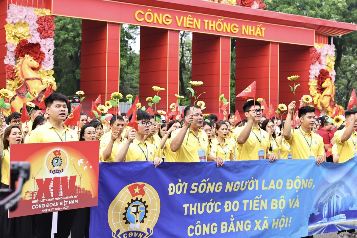 Phóng sự: Gian nan hành trình vì người lao động